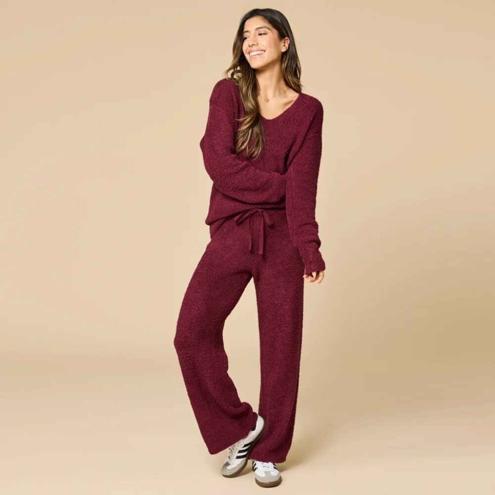 Softies Solid Marshmallow V-Neck Lounge Set in Cherry Cola, Size Large